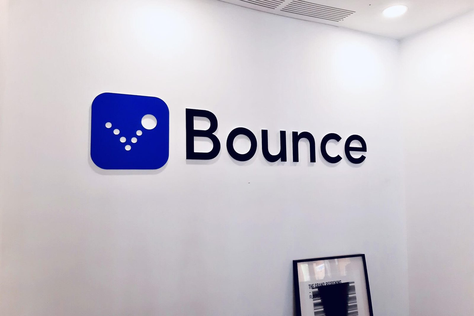 COMO CHAMAR A ATENÇÃO DOS SEUS CLIENTES COM UM LOGOTIPO 3D