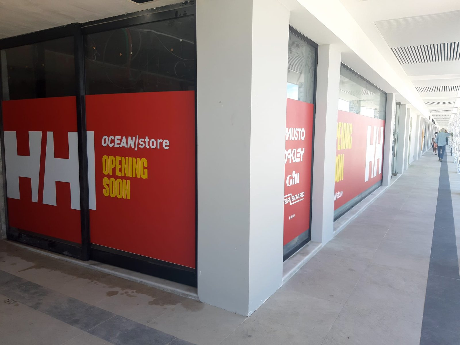 decoração de montra HH cascais