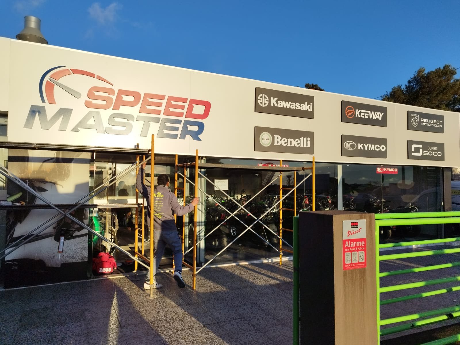 decoração fachada speedmaster